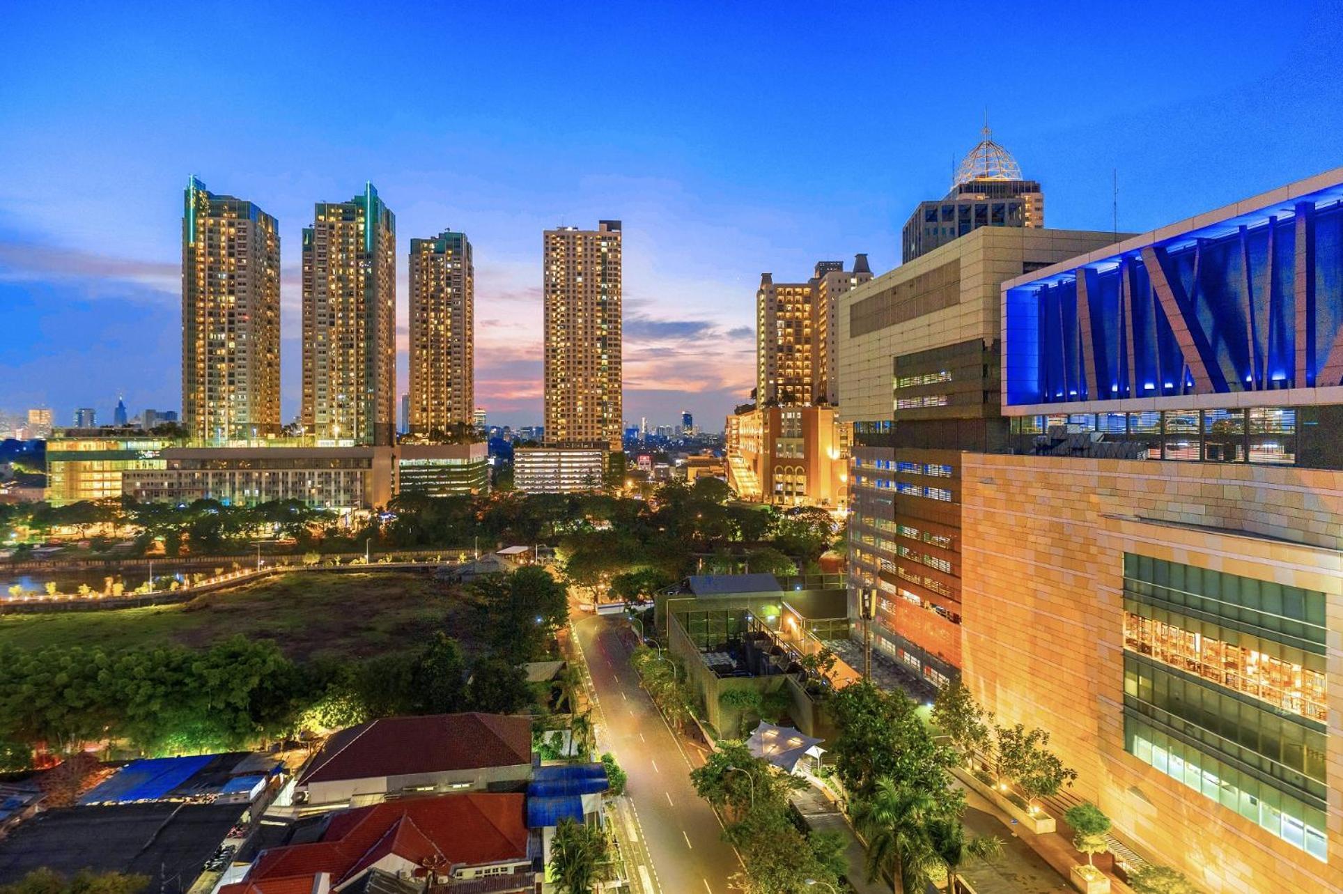 Grand Thamrin Hotel Jakarta Exterior photo